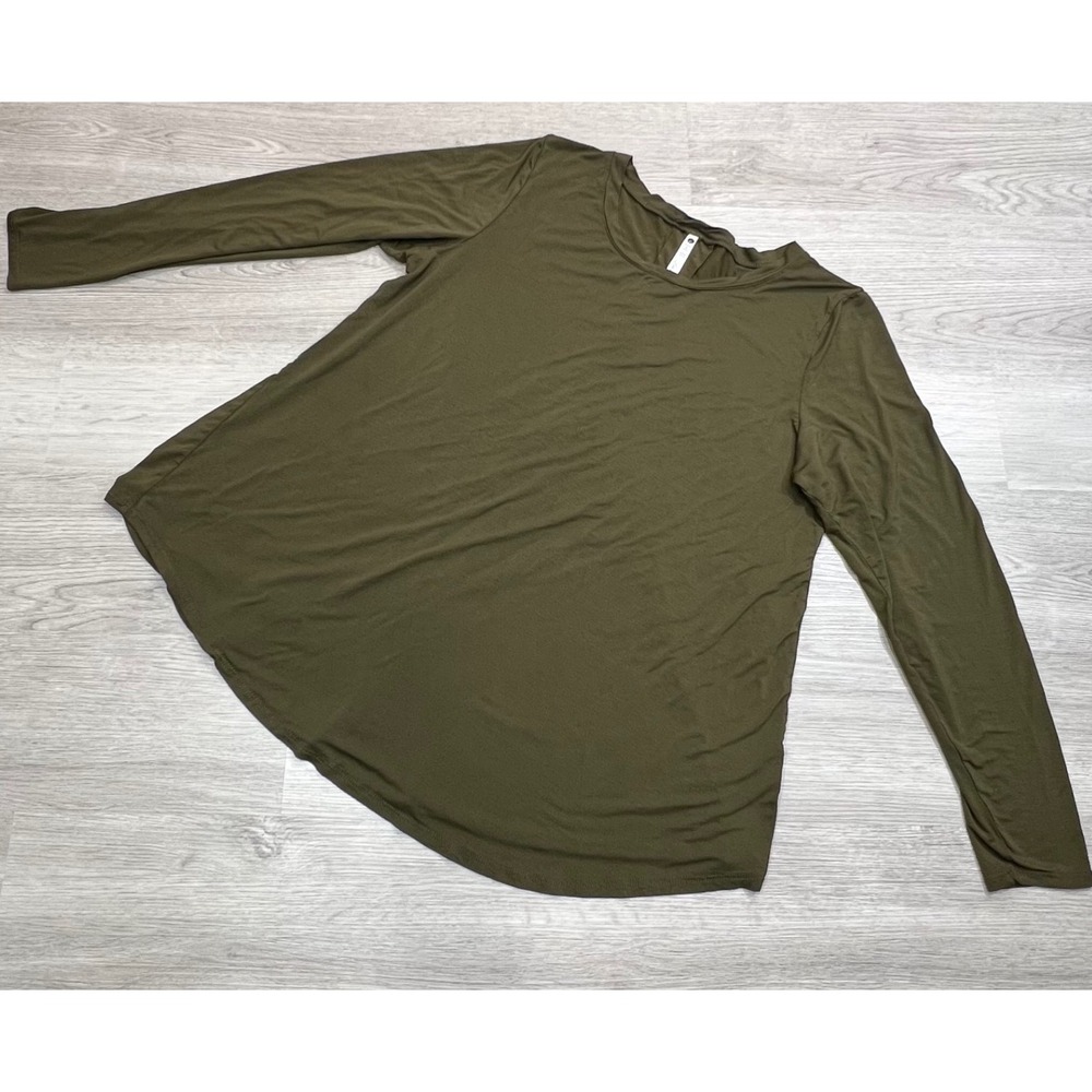 Leo & Nicole Women's Long Sleeve Tunic Top Large‎ Casual Everyday Olive Green
